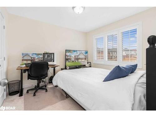 214 Isabella Drive, Orillia, ON - Indoor Photo Showing Bedroom