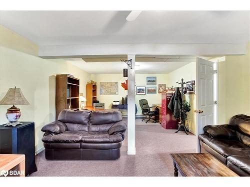 65 Meadow Heights Drive, Bracebridge, ON - Indoor Photo Showing Living Room