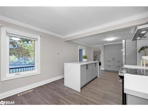 60 Ontario Street, Halton Hills, ON - Indoor Photo Showing Kitchen