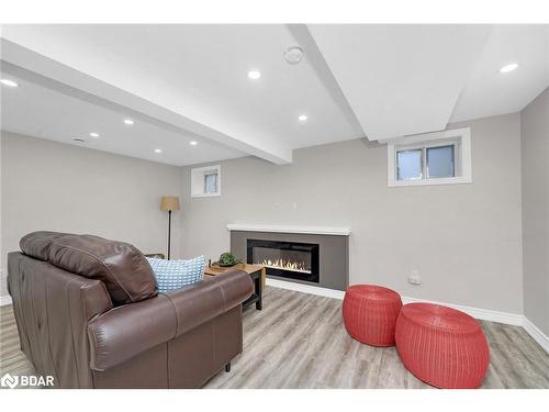 60 Ontario Street, Halton Hills, ON - Indoor Photo Showing Other Room