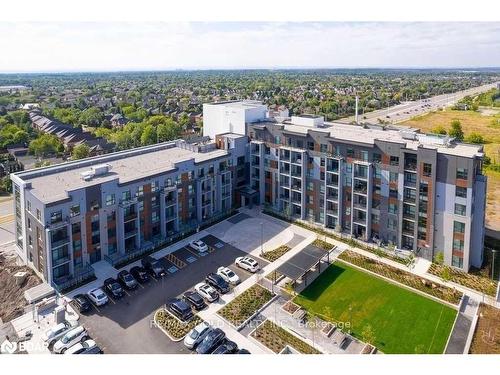 304-95 Dundas Street W, Oakville, ON - Outdoor With View