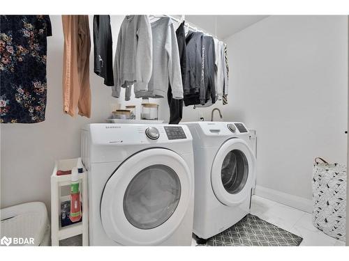 202 Clarence Street, Stayner, ON - Indoor Photo Showing Laundry Room