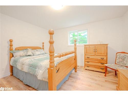 1755 Golf Link Road, Tiny, ON - Indoor Photo Showing Bedroom