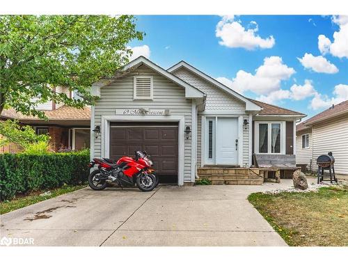 Lower-69 Moir Crescent, Barrie, ON - Outdoor With Facade