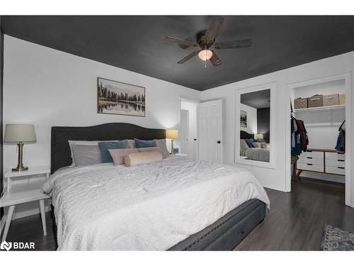 30 Frontier Avenue, Orillia, ON - Indoor Photo Showing Bedroom