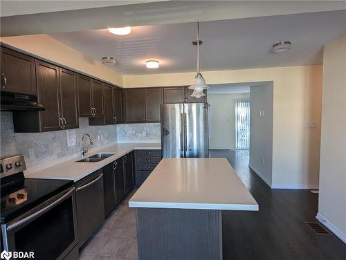 99 Frank'S Way, Barrie, ON - Indoor Photo Showing Kitchen With Double Sink