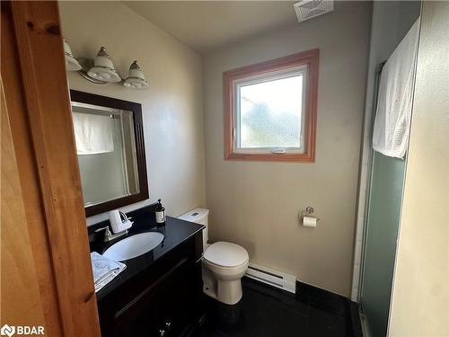 21 Coppercliff Crescent, Tiny, ON - Indoor Photo Showing Bathroom