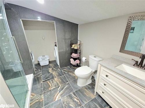 1725 Earl Haid Avenue Crescent, Severn, ON - Indoor Photo Showing Bathroom