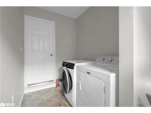 Lower-194 Country Lane, Barrie, ON - Indoor Photo Showing Laundry Room