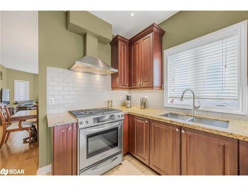 14 Arch Brown Court, Barrie, ON - Indoor Photo Showing Kitchen With Double Sink