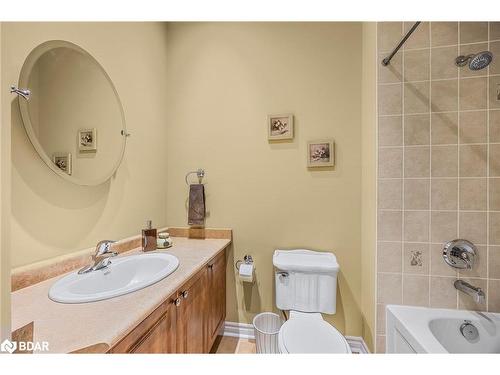 14 Arch Brown Court, Barrie, ON - Indoor Photo Showing Bathroom