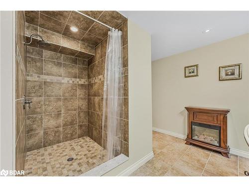 14 Arch Brown Court, Barrie, ON - Indoor