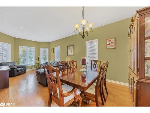 14 Arch Brown Court, Barrie, ON - Indoor Photo Showing Dining Room