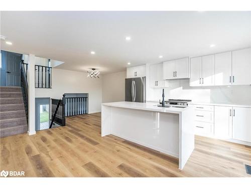 50 Rundle Crescent, Barrie, ON - Indoor Photo Showing Kitchen