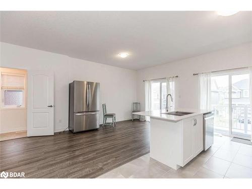 14 Hills Thistle Drive, Wasaga Beach, ON - Indoor Photo Showing Kitchen