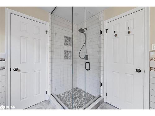 573 Skinner Avenue, Newmarket, ON - Indoor Photo Showing Bathroom