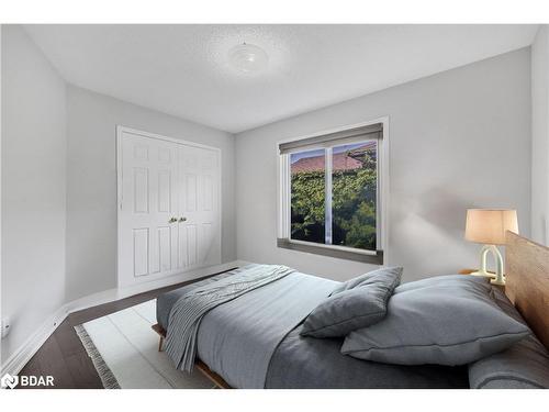 573 Skinner Avenue, Newmarket, ON - Indoor Photo Showing Bedroom