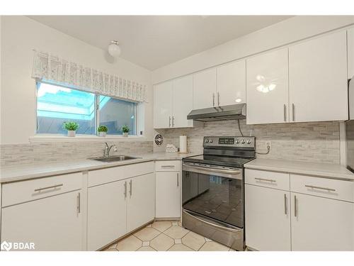 29 Checkendon Drive, Etobicoke, ON - Indoor Photo Showing Kitchen