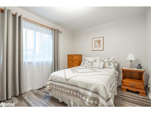 29 Checkendon Drive, Etobicoke, ON - Indoor Photo Showing Bedroom