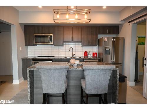 410-5 Chef Lane, Barrie, ON - Indoor Photo Showing Kitchen