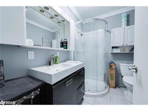 7 Keats Drive, Barrie, ON - Indoor Photo Showing Bathroom