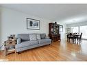 7 Keats Drive, Barrie, ON  - Indoor Photo Showing Living Room 