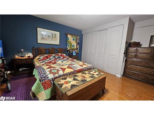 110 Shakespeare Crescent, Barrie, ON - Indoor Photo Showing Bedroom