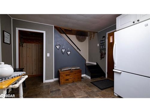 15 Wilmott Street, Huntsville, ON - Indoor Photo Showing Other Room