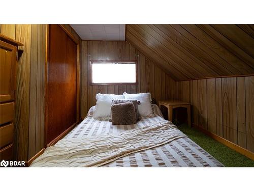 15 Wilmott Street, Huntsville, ON - Indoor Photo Showing Bedroom