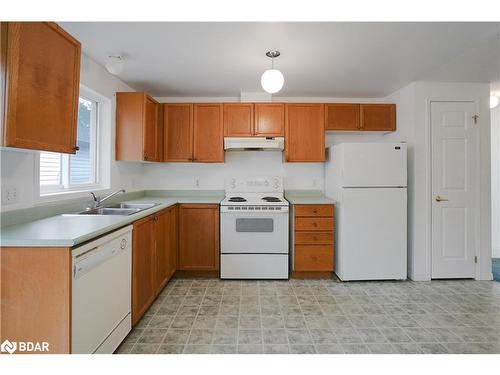 161 Wessenger Drive, Barrie, ON - Indoor Photo Showing Kitchen With Double Sink