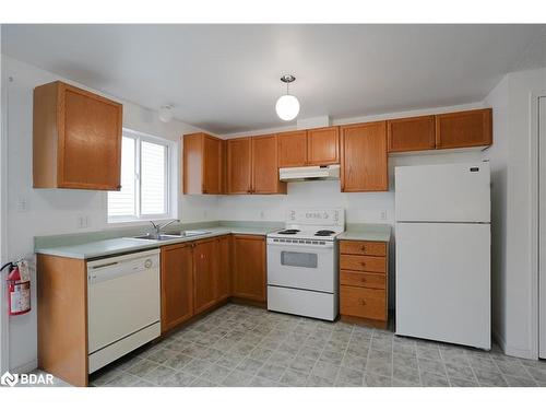 161 Wessenger Drive, Barrie, ON - Indoor Photo Showing Kitchen With Double Sink