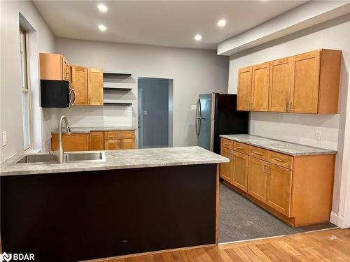 14 Spruce Street, Ottawa, ON - Indoor Photo Showing Kitchen