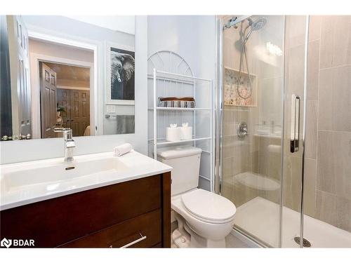 33 Frank Street, Wasaga Beach, ON - Indoor Photo Showing Bathroom