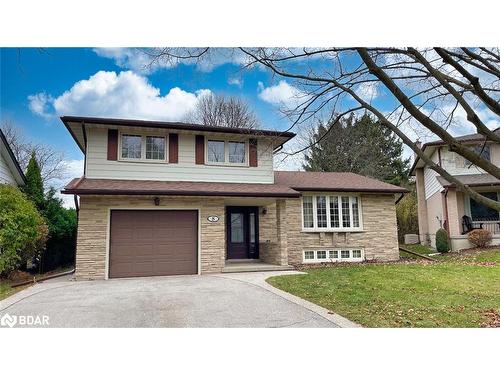 8 Champlain Place, Guelph, ON - Outdoor With Facade