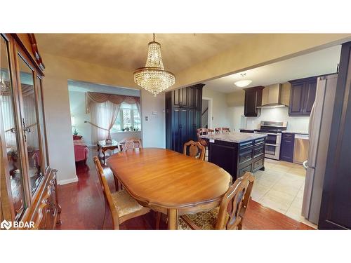 8 Champlain Place, Guelph, ON - Indoor Photo Showing Dining Room