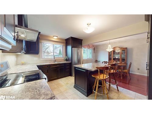 8 Champlain Place, Guelph, ON - Indoor Photo Showing Kitchen