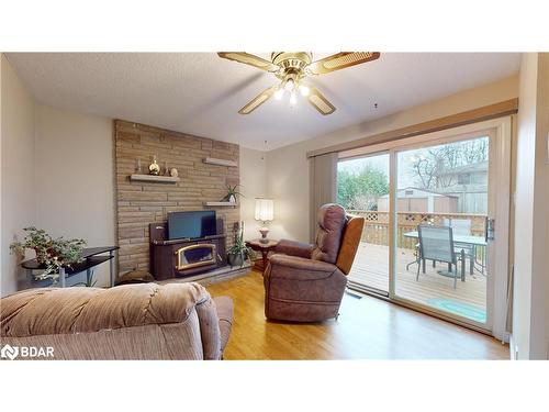 8 Champlain Place, Guelph, ON - Indoor Photo Showing Living Room With Fireplace