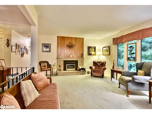 31 Maplecrest Crt, Oro-Medonte, ON - Indoor Photo Showing Living Room With Fireplace