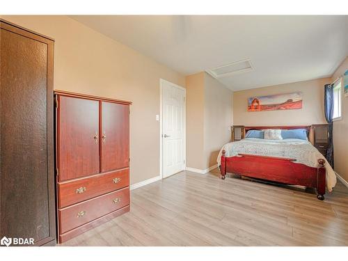 8747 10Th Line, Essa, ON - Indoor Photo Showing Bedroom