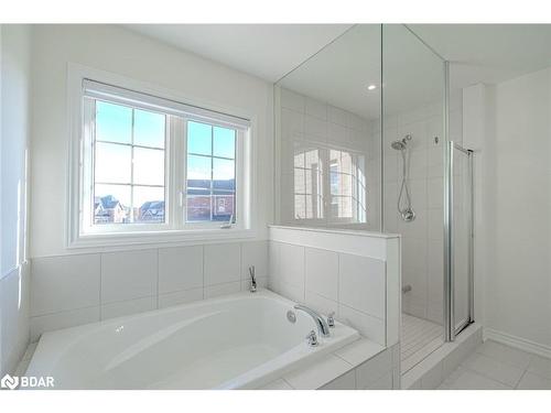 28 Sanford Circle, Springwater, ON - Indoor Photo Showing Bathroom