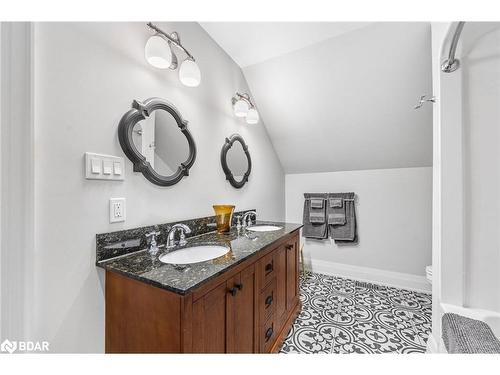 3967 Guest Road, Innisfil, ON - Indoor Photo Showing Bathroom