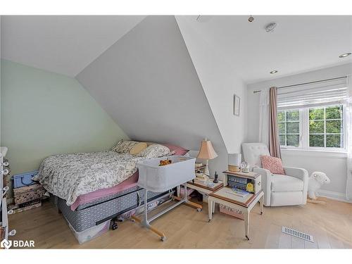 3967 Guest Road, Innisfil, ON - Indoor Photo Showing Bedroom