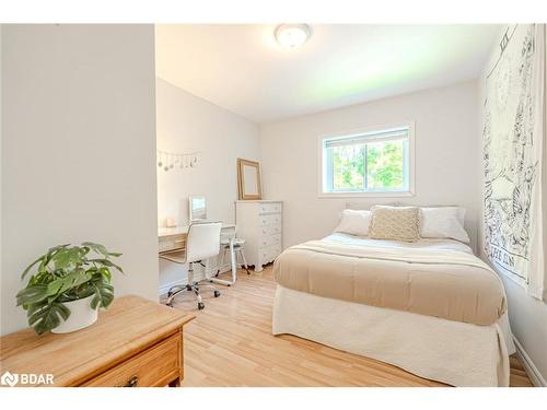 2994 Wasdell Falls Road, Washago, ON - Indoor Photo Showing Bedroom