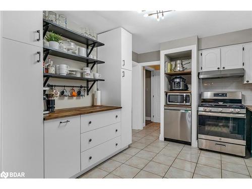 10 Birchwood Drive, Barrie, ON - Indoor Photo Showing Kitchen