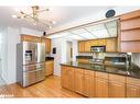 431 Innisfil Street, Barrie, ON  - Indoor Photo Showing Kitchen 