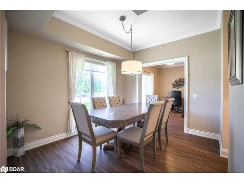 101-720 Yonge Street Street, Barrie, ON - Indoor Photo Showing Dining Room