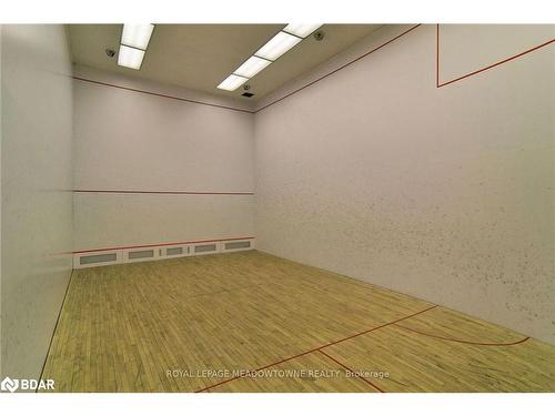 1013-135 Hillcrest Avenue, Mississauga, ON - Indoor Photo Showing Other Room