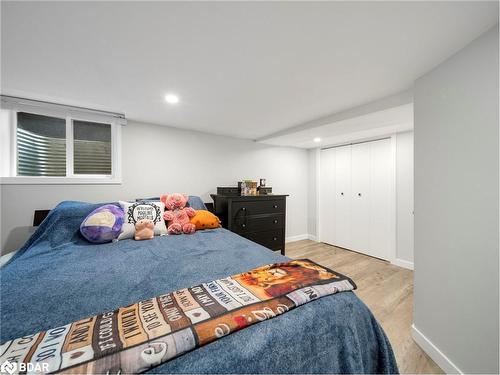 206 Mary Street, Orillia, ON - Indoor Photo Showing Bedroom