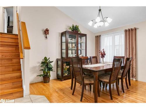 209 Deerpath Drive, Guelph, ON - Indoor Photo Showing Dining Room