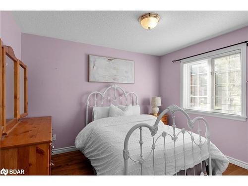 65 Barre Drive, Barrie, ON - Indoor Photo Showing Bedroom